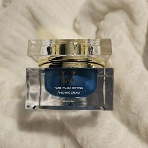 Below Zero Timeless Age Defying Finishing Cream 1.4oz